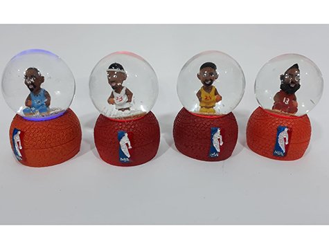 Dekoratif Mini Işıklı NBA Basketbolcu Cam kar Küresi