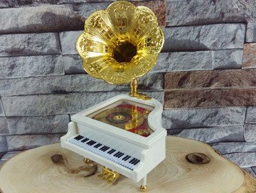 Piyano Şeklinde Gramofon Müzik Kutusu