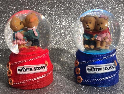 Mini Işıklı Aşık Ayıcık Temalı Cam Kar Küresi