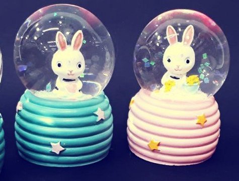 Mini Işıklı Dekoratif Tavşan Temalı Cam Kar Küresi