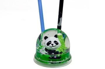 Batmayan Panda Temalı Müzikli Işıklı Kar Küresi Kalemlik