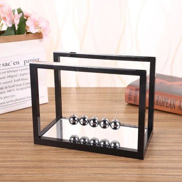 Aynalı Metal Gri Denge Topu Newton's Cradle Balans
