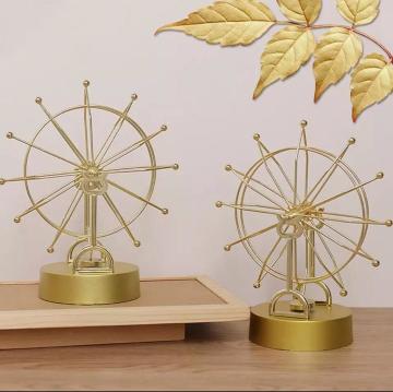 Sürekli Hareket Eden Kinetik Orbital Metal Gold Denge Topu
