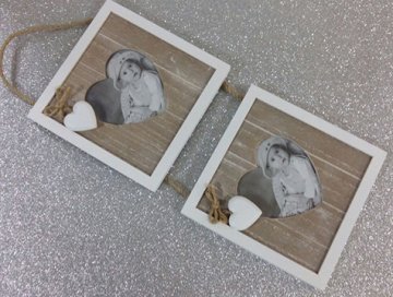 Ahşap 2'li Kalpli Fotoğraf Çerçevesi