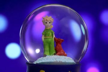 Le Petit Prince Püskürtmeli Işıklı Müzikli Cam Kar Küresi