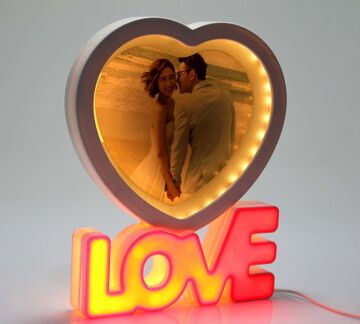 Kalp Şeklinde Love Fotoğraf Çerçeve Ayna Led Işıklı Gece Lambası