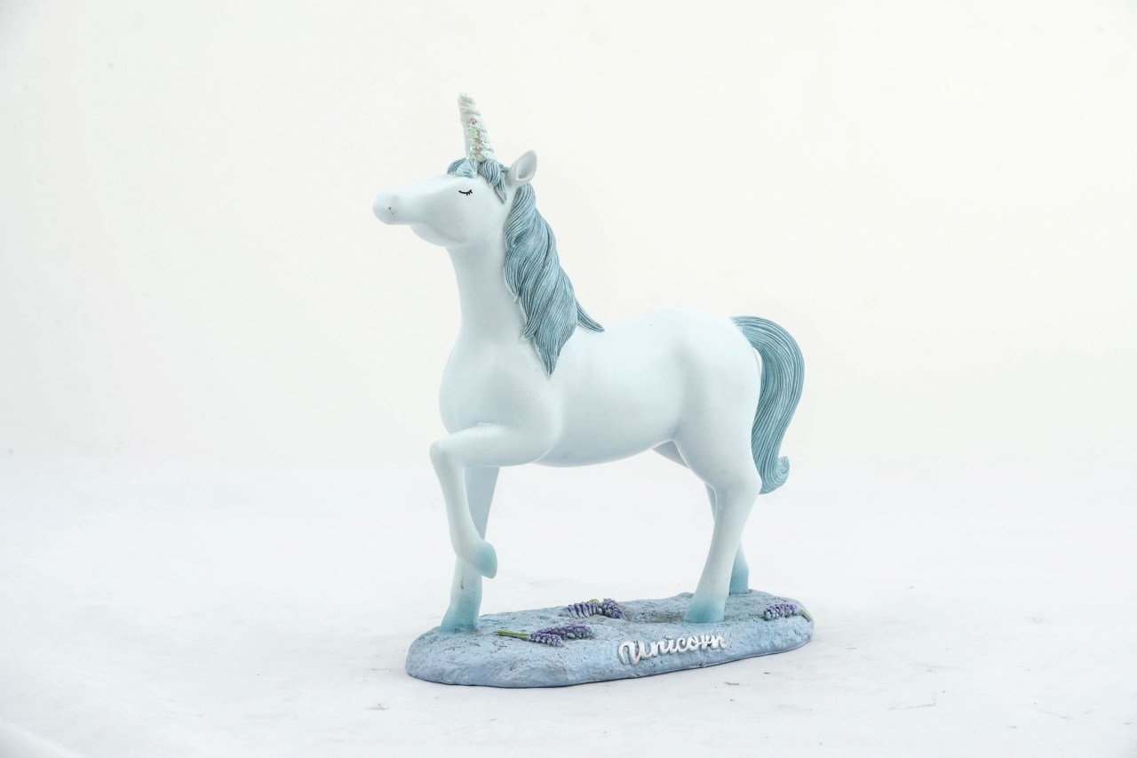 Polyester Dekoratif Unicorn Biblosu 24 cm