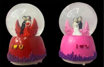 Romantik Gelin Damat Temalı Müzikli Işıklı Cam Kar Küresi