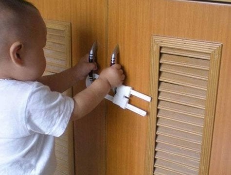 Raylı Dolap ve Çekmece Kilidi Çocuk Koruma Kilidi
