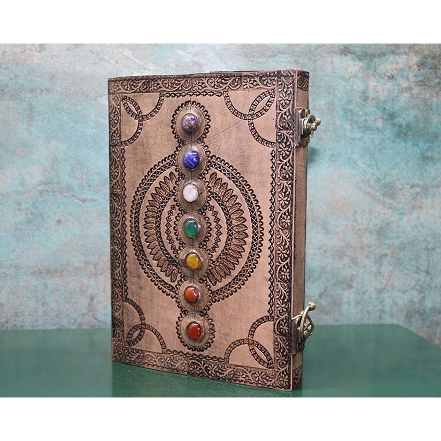 Seven Chakra Taşlı Deri Defter (26 cm x 18 cm)