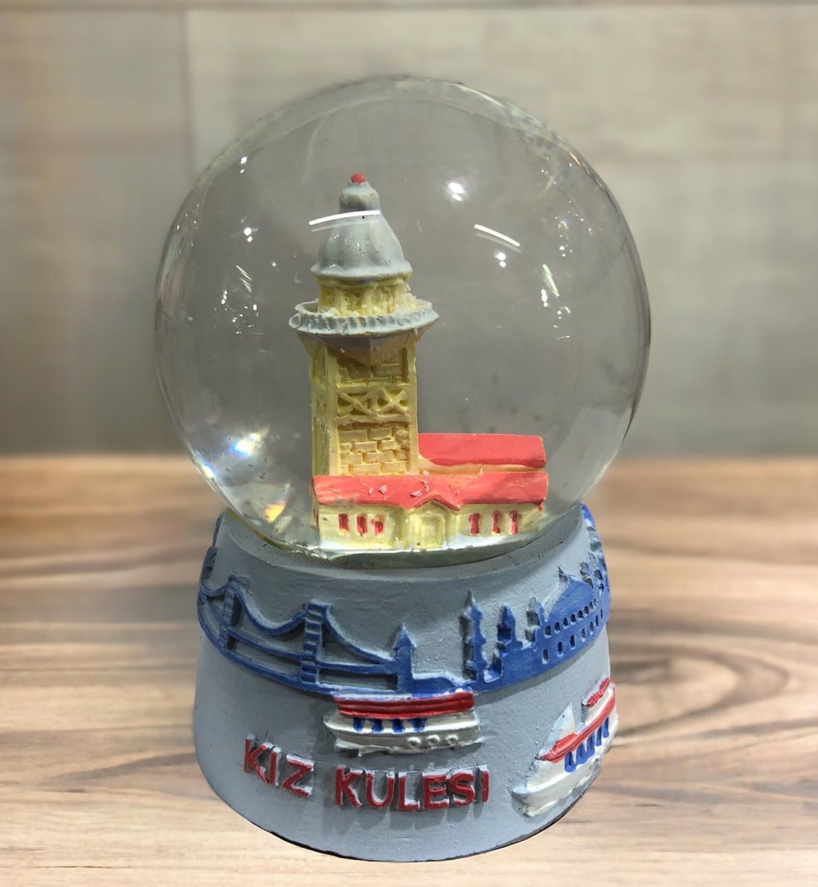Mini Işıklı Kız Kulesi Cam Kar Küresi