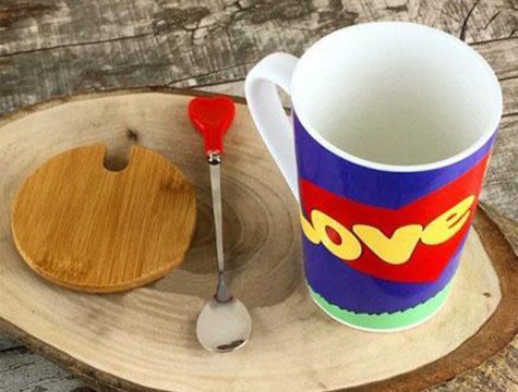 Şıpsevdi Love İs Temalı Ahşap Kapaklı Kaşıklı Kupa Bardak