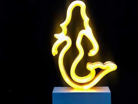 Dekoratif Deniz Kızı Tasarımlı Neon Işıklı Gece Lambası