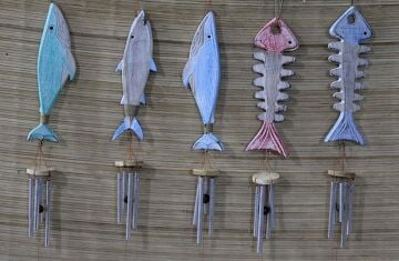 Ahşap Balık Tasarımlı Metal Rüzgar Çanı (70 cm)