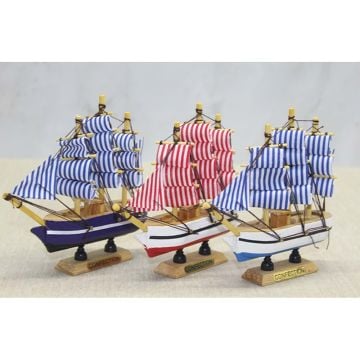 Ahşap Çizgili Bez Yelkenli Gemi Maketi (15 cm x 14 cm)