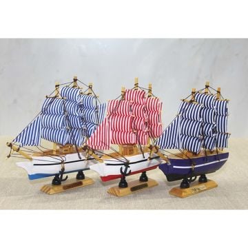 Ahşap Çizgili Bez Yelkenli Gemi Maketi (15 cm x 16 cm)