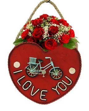 Dekoratif I Love You Kalp Tasarımlı Metal Saksı Duvar Süsü