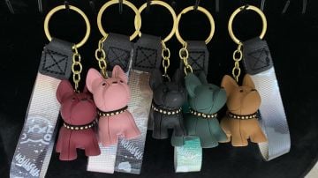 Fransız Bulldog Köpek Tasarımlı Anahtarlık Çanta Süsü (12 Adet)