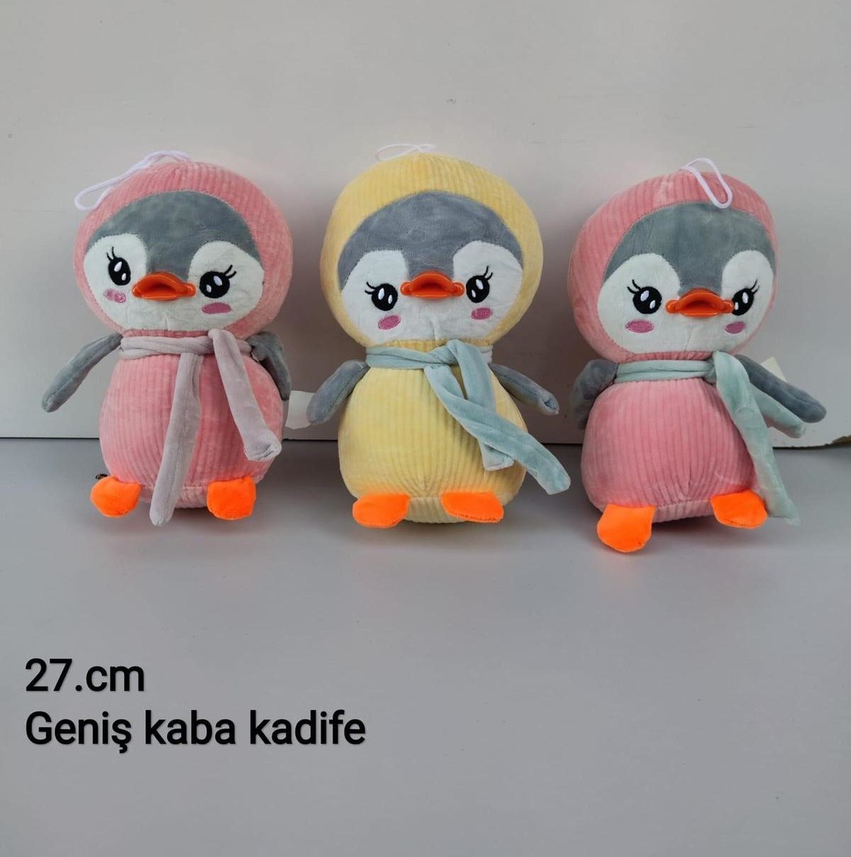 Sevimli Penguen Karakterli Kadife Oyuncak
