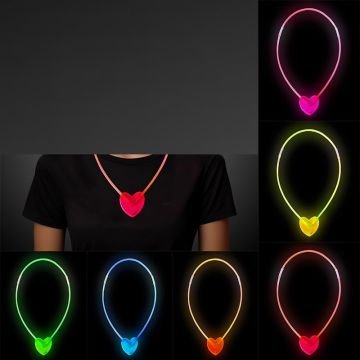 Karanlıkta Yanan Glow Stick Kalp Şekilli Kolye (6 Adet)