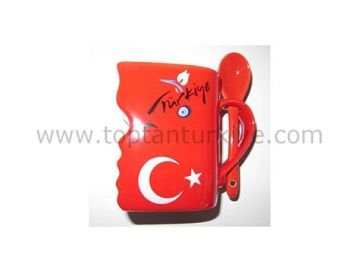 Birbirini Öpen Türkiye Kaşıklı Seramik Kupa Bardak