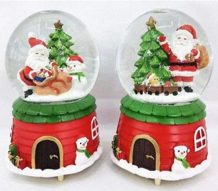 Ev Tasarımlı Püskürtme Işıklı Noel Baba Müzikli Cam Kar Küresi