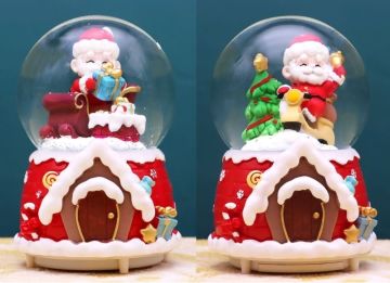 Yılbaşı Noel Baba Ve Kızak Püskürtmeli Müzikli Cam Kar Küresi