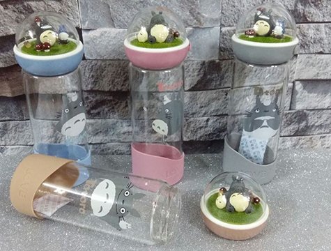 Sevimli Kahramanlar Tasarımlı Cam Su Şişesi Matarası