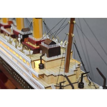 Işıklı Ledli Ahşap Titanik Gemisi (80 cm x 30 cm)