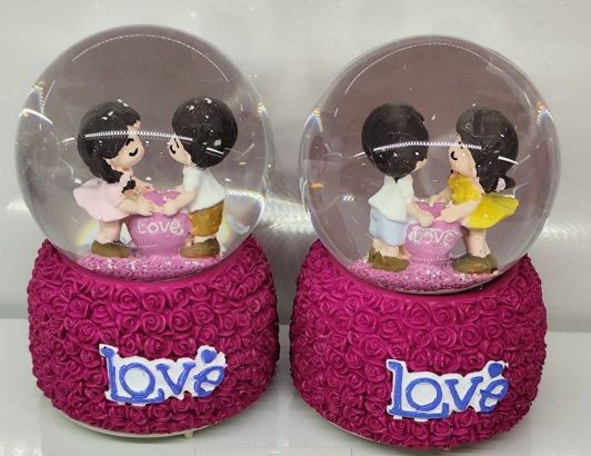 Love Romantik Sevgili Işıklı Cam Kar Küresi Müzik Kutusu