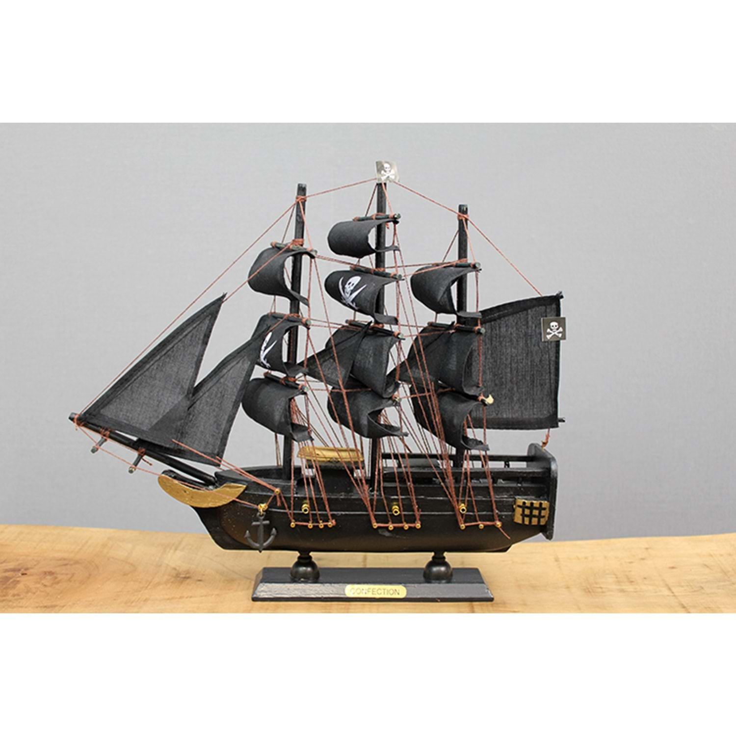 Dekoratif Ahşap Yelkenli Korsan Gemisi Maketi (30 cm x 33 cm)