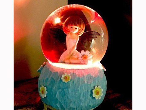 Melek Kanatlı Sevimli Kız Temalı Kurmalı Kar Küresi Müzik Kutusu