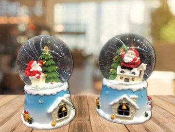 Yılbaşı Ev Temalı Noel Baba Işıklı Müzikli Cam Kar Küresi