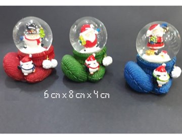 Çorap Tasarımlı Noel Baba Kardan Adam Cam Kar Küresi