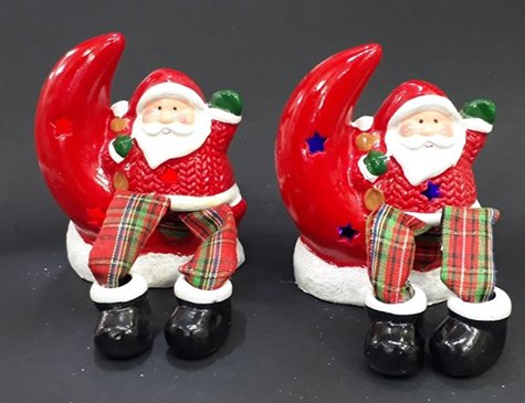 Ay Üstünde Ayakları Sallanan Işıklı Noel Baba Biblo