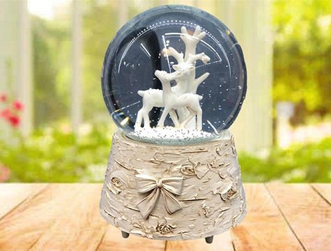 Kurmalı Geyik Cam Kar Küresi  Müzik Kutusu