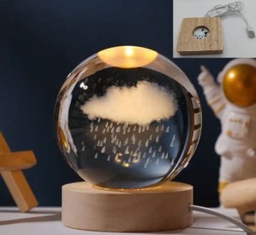 Dekoratif Ahşap Kare Altlıklı Yağmur Bulutu Işıklı Cam Küre (6 cm)