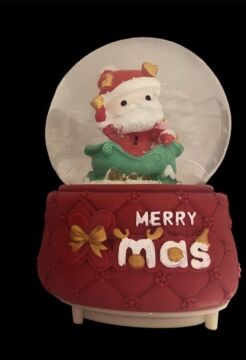 Işıklı Kızaklı Noel Baba  Püskürteme Müzikli Cam Kar Küresi