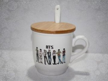 Bts Seramik Kapaklı Kaşıklı Kupa Bardak