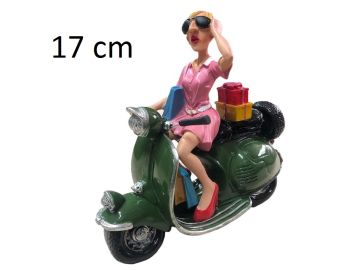 Polyester Vespa Motosikletli Kız Biblosu (17cm)