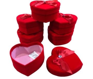 Kırmızı Kalpli Fiyonklu Kadife Hediye Kutusu 6'lı Set
