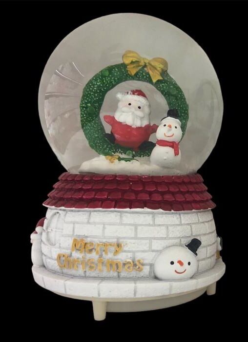 Halka İçinde Noel Baba & Kardan Adam Tasarımlı Püskürtmeli Müzikli Cam Kar Küresi