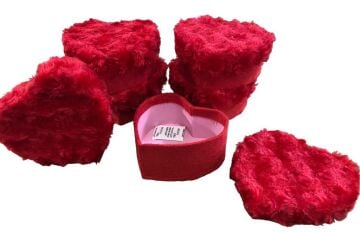 Kırmızı Kalpli Fiyonklu Peluş Hediye Kutusu 6'lı Set