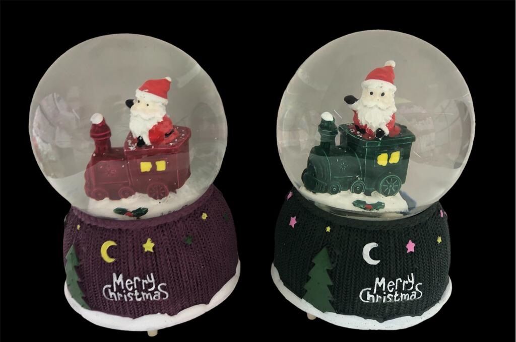 Tren İçinde Makinist Noel Baba Püskürtmeli Müzikli Cam Kar Küresi