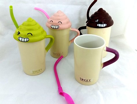 Pipetli Kaşıklı Gülen Kapkalı Kupa Bardak