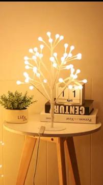 Dokunmatik 50 Led Ağaç Tasarımlı Lamba