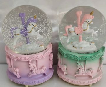 Unicorn Atlı Karınca Püskürtmeli Müzikli Cam Kar Küresi