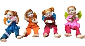 Polyester 4'lü  Ayakları Sallanan Melek Kanatlı Kızlar