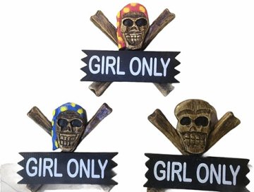 Ahşap Girl Only Yazılı Duvar Askısı