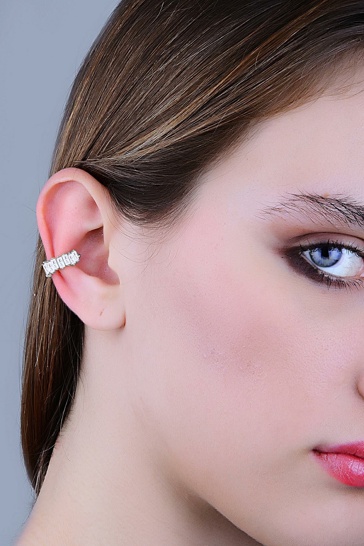 Gümüş rodyumlu baget kesim zirkon taşlı sıkıştırmalı kıkırdak küpe ear cuff SGTL11960RODAJ